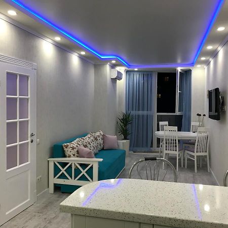 Luxe Apartment On Drahomanova Kiev Luaran gambar
