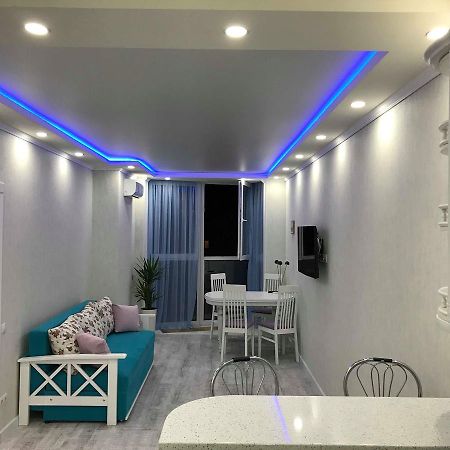 Luxe Apartment On Drahomanova Kiev Luaran gambar