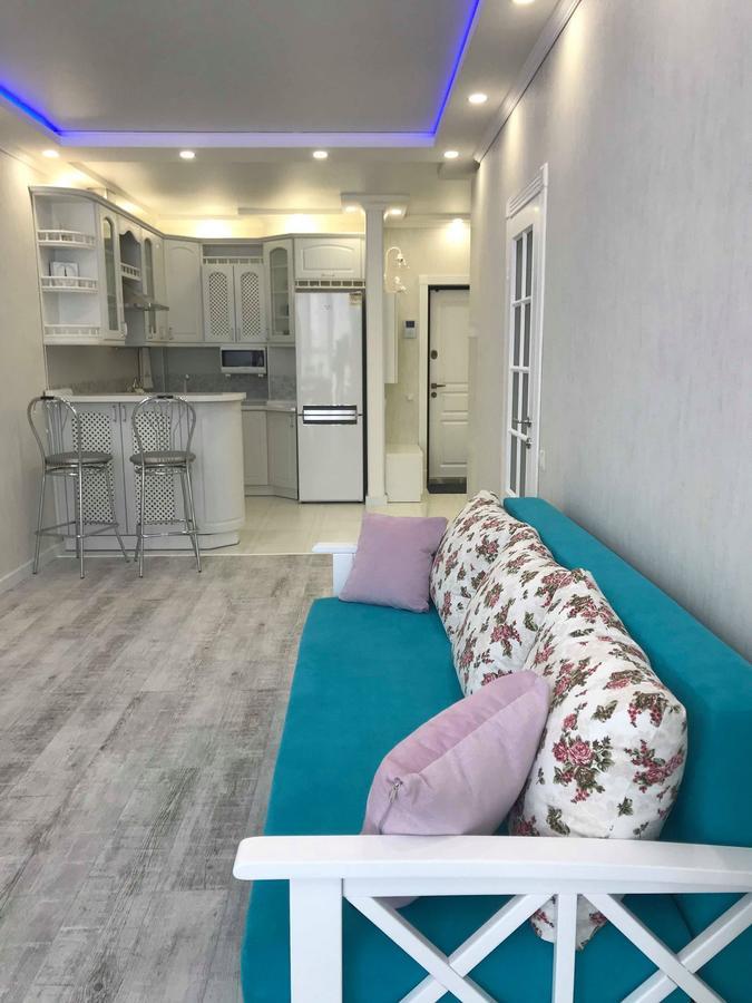Luxe Apartment On Drahomanova Kiev Luaran gambar