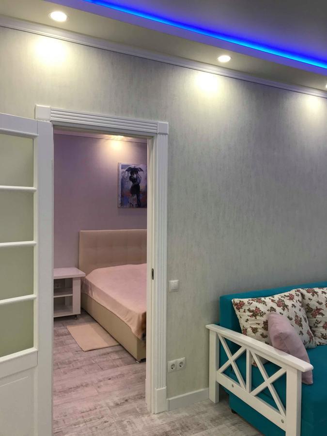 Luxe Apartment On Drahomanova Kiev Luaran gambar